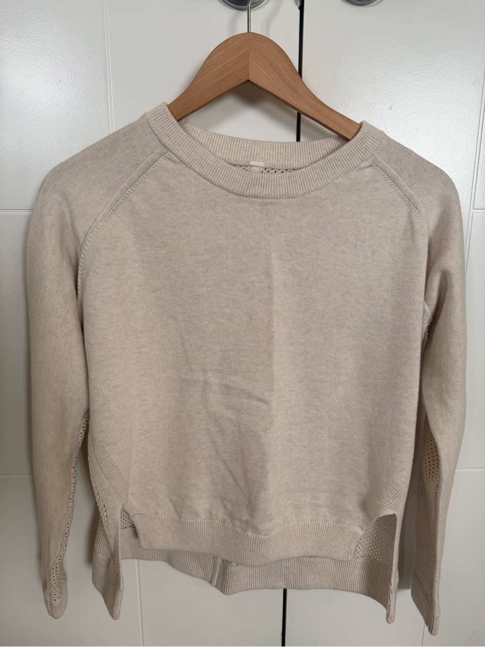 Lululemon🍋Beige Crewneck Sweater